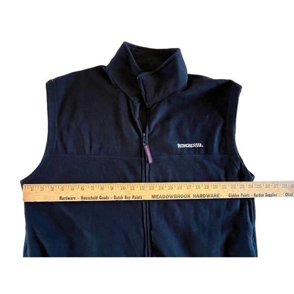 Men's Winchester full zip black fleece vest. Large or XL. See measurements. - Picture 3 of 5